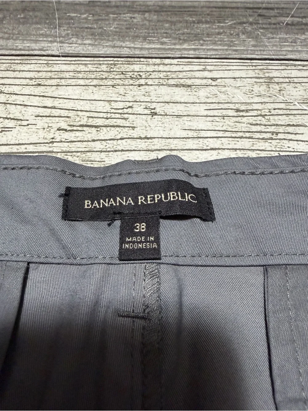 Banana Republic Chino Shorts Men’s 38 Gray (Inseam 9) Stretch